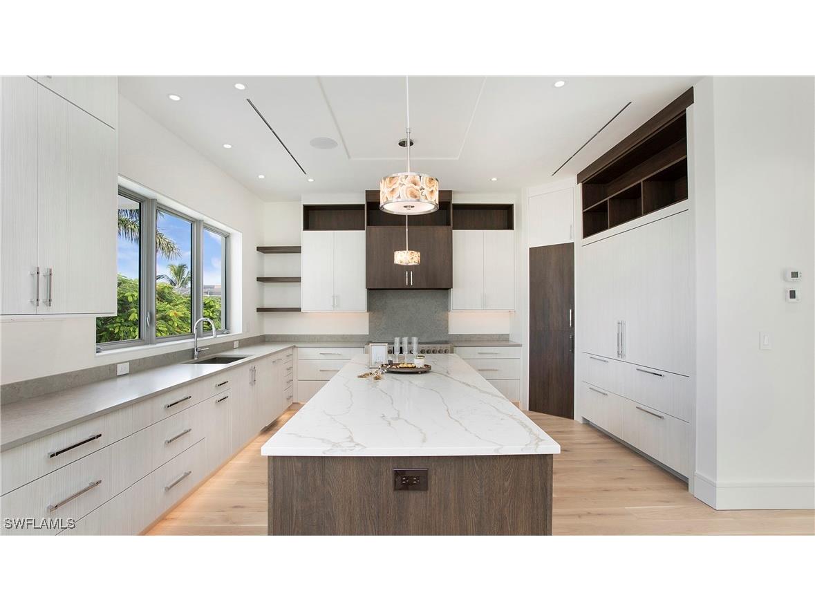 1798 Holiday Lane Naples FL 34104 225004047 image10