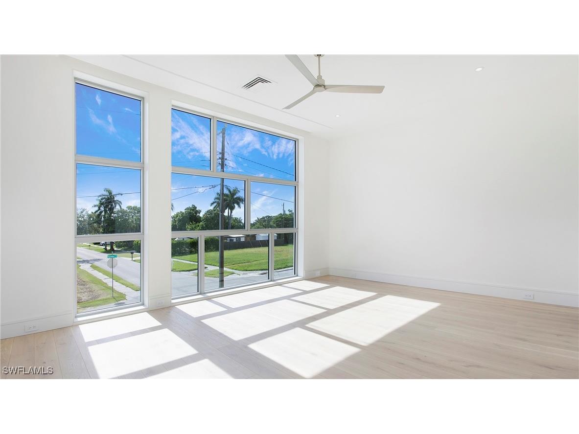 1798 Holiday Lane Naples FL 34104 225004047 image15