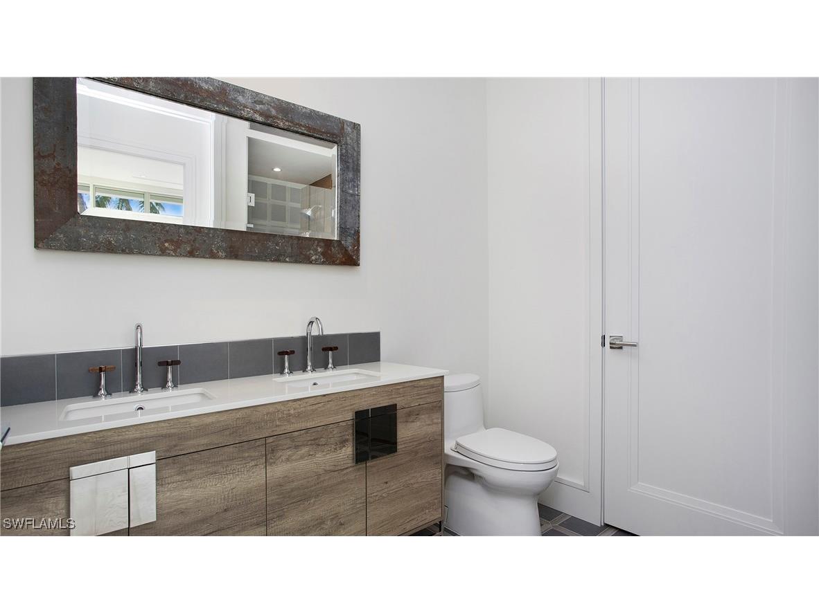 1798 Holiday Lane Naples FL 34104 225004047 image20