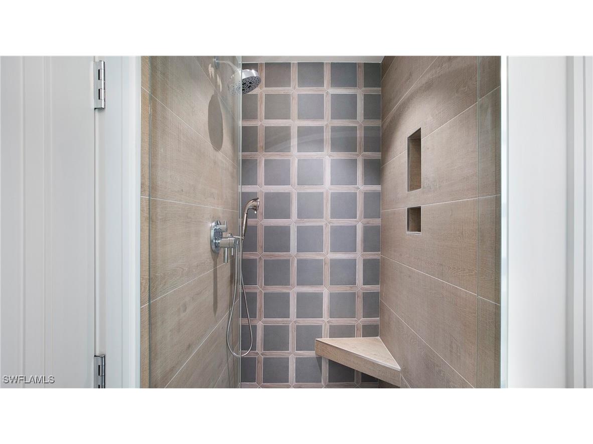 1798 Holiday Lane Naples FL 34104 225004047 image21