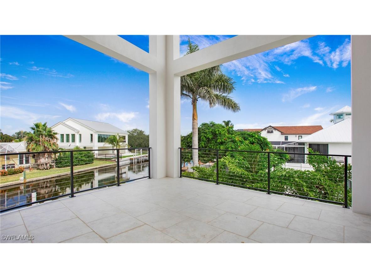 1798 Holiday Lane Naples FL 34104 225004047 image28