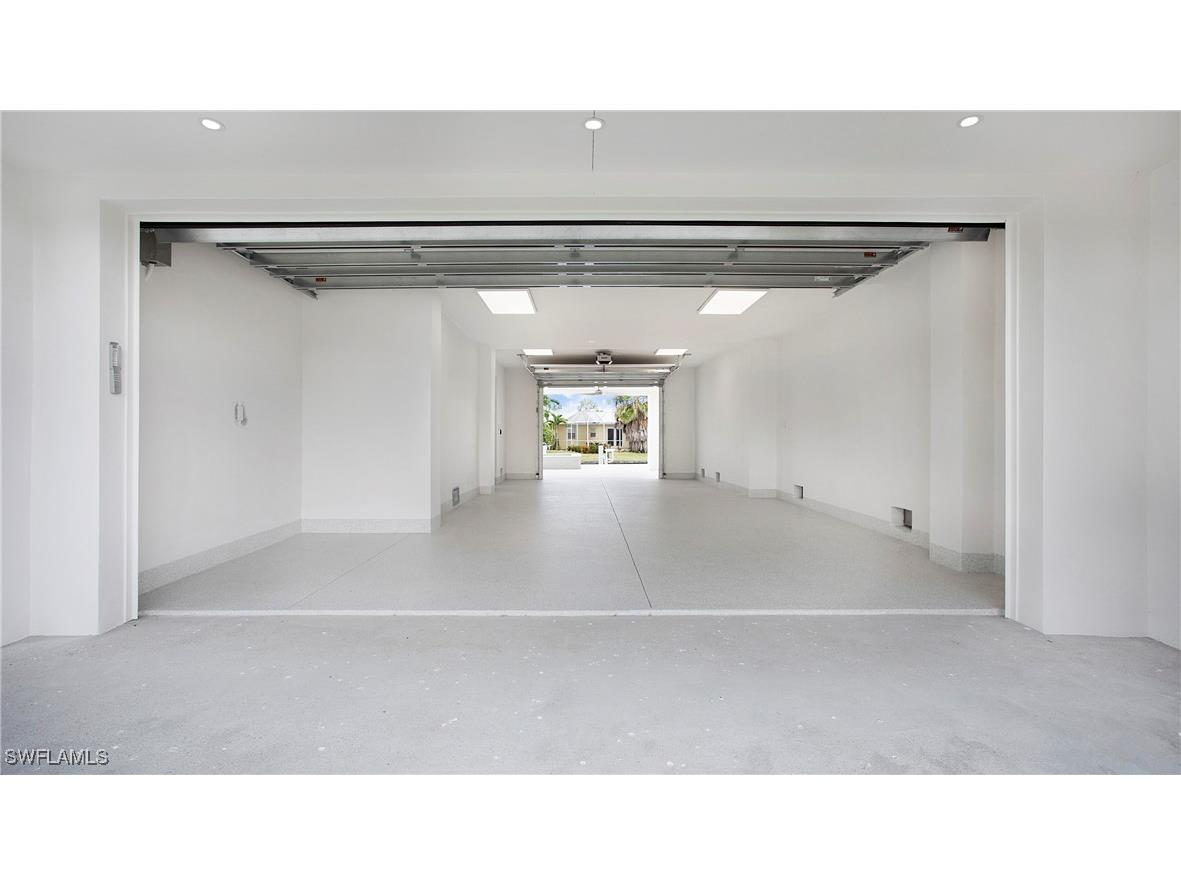 1798 Holiday Lane Naples FL 34104 225004047 image31