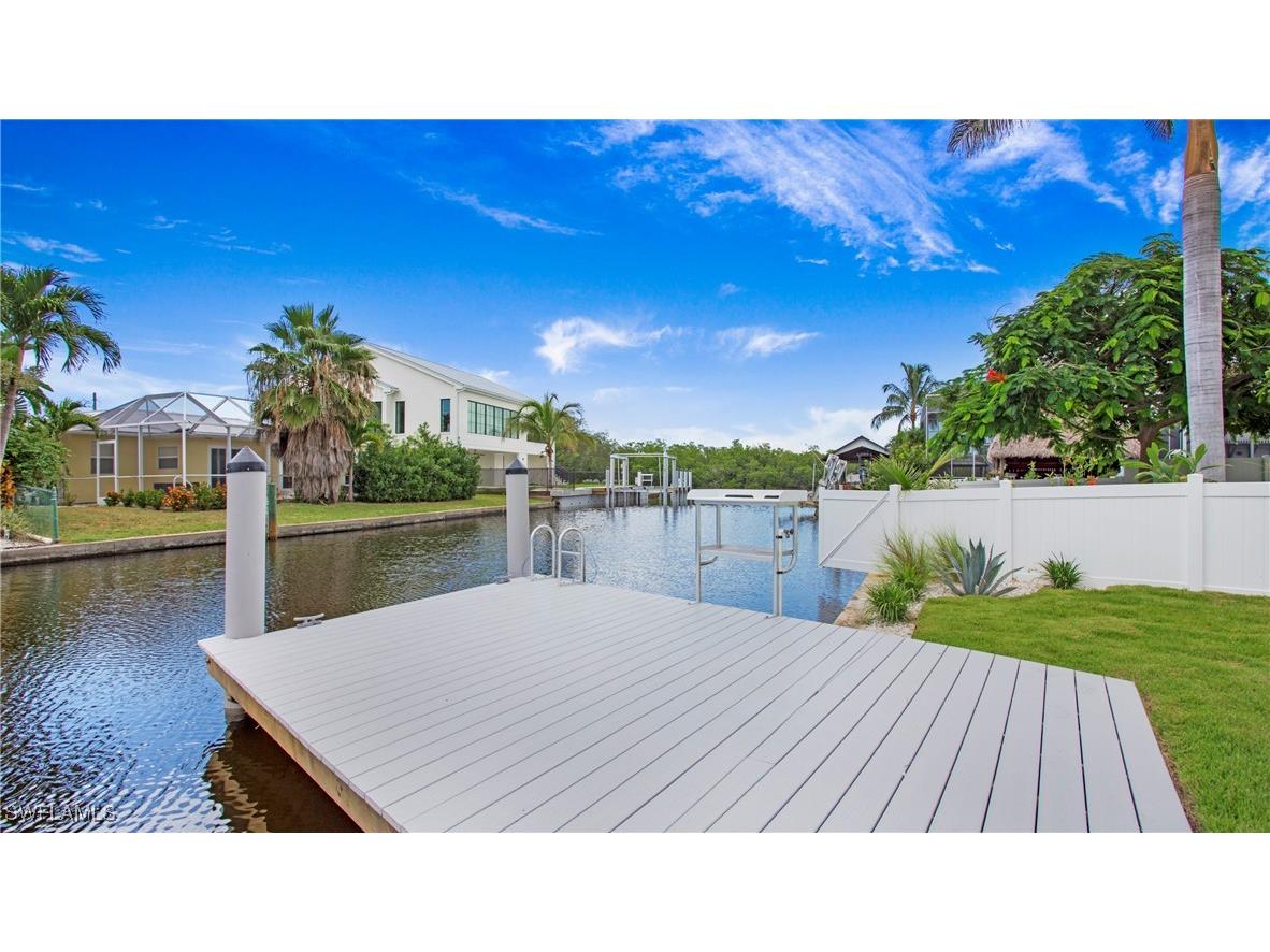 1798 Holiday Lane Naples FL 34104 225004047 image35