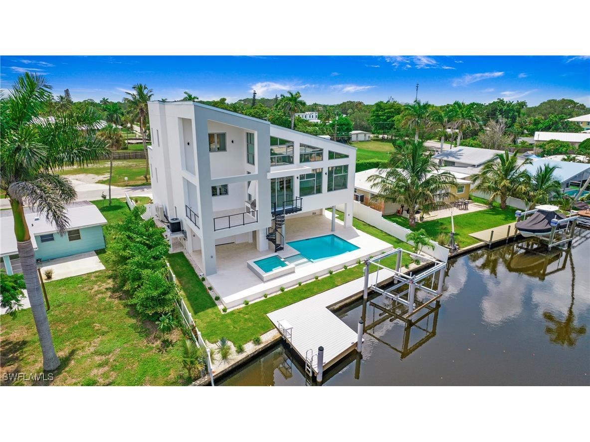 1798 Holiday Lane Naples FL 34104 225004047 image45