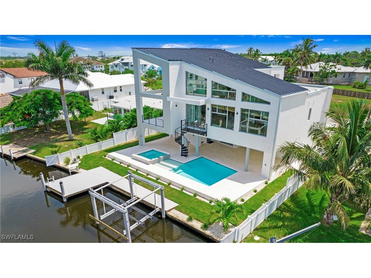 1798 Holiday Lane Naples FL 34104 225004047 image46