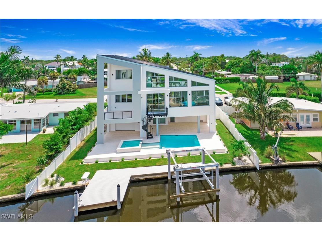 1798 Holiday Lane Naples FL 34104 225004047 image47