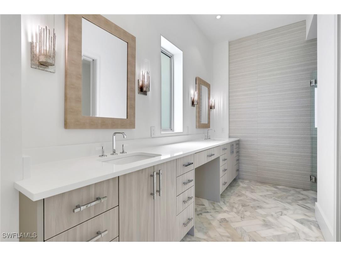 1798 Holiday Lane Naples FL 34104 226002946 image16