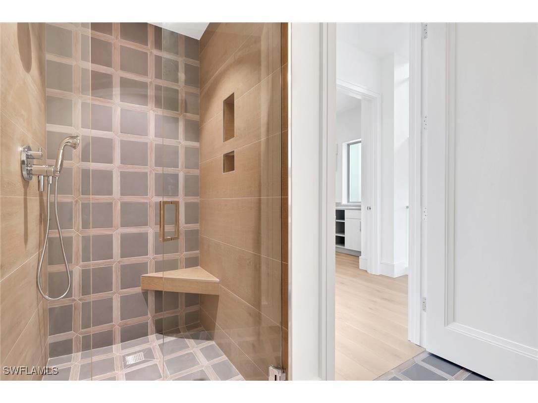 1798 Holiday Lane Naples FL 34104 226002946 image19