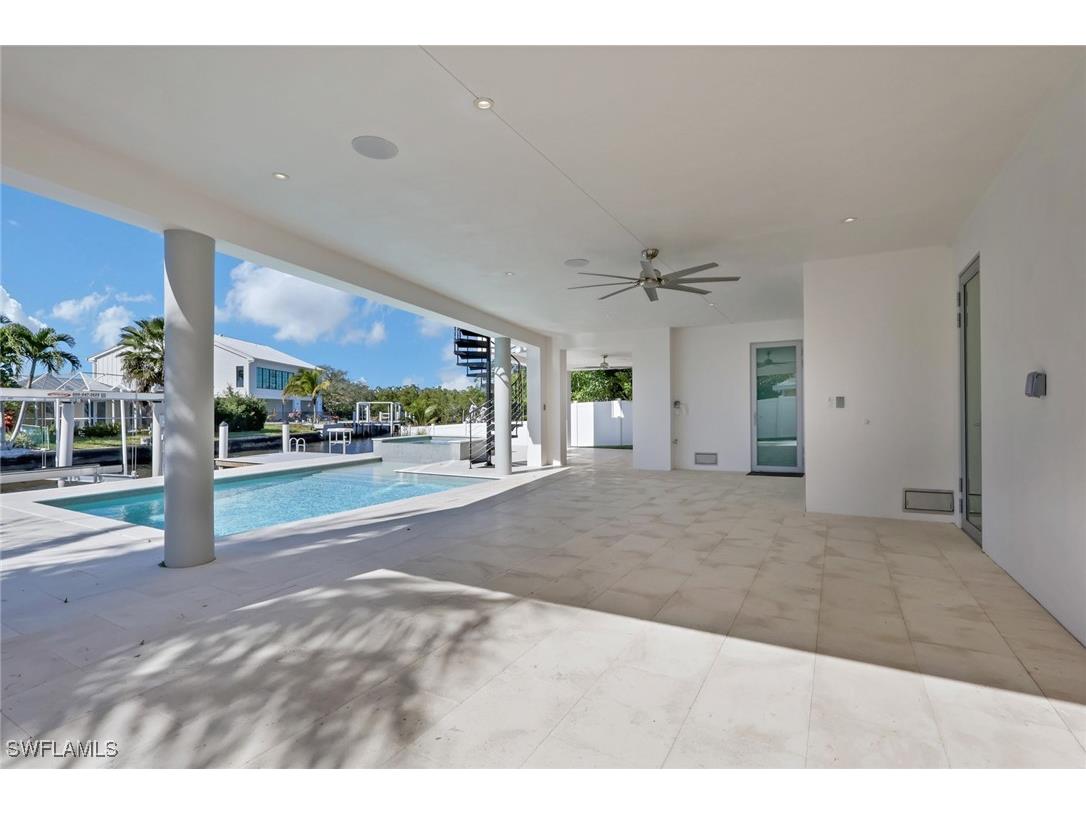 1798 Holiday Lane Naples FL 34104 226002946 image21