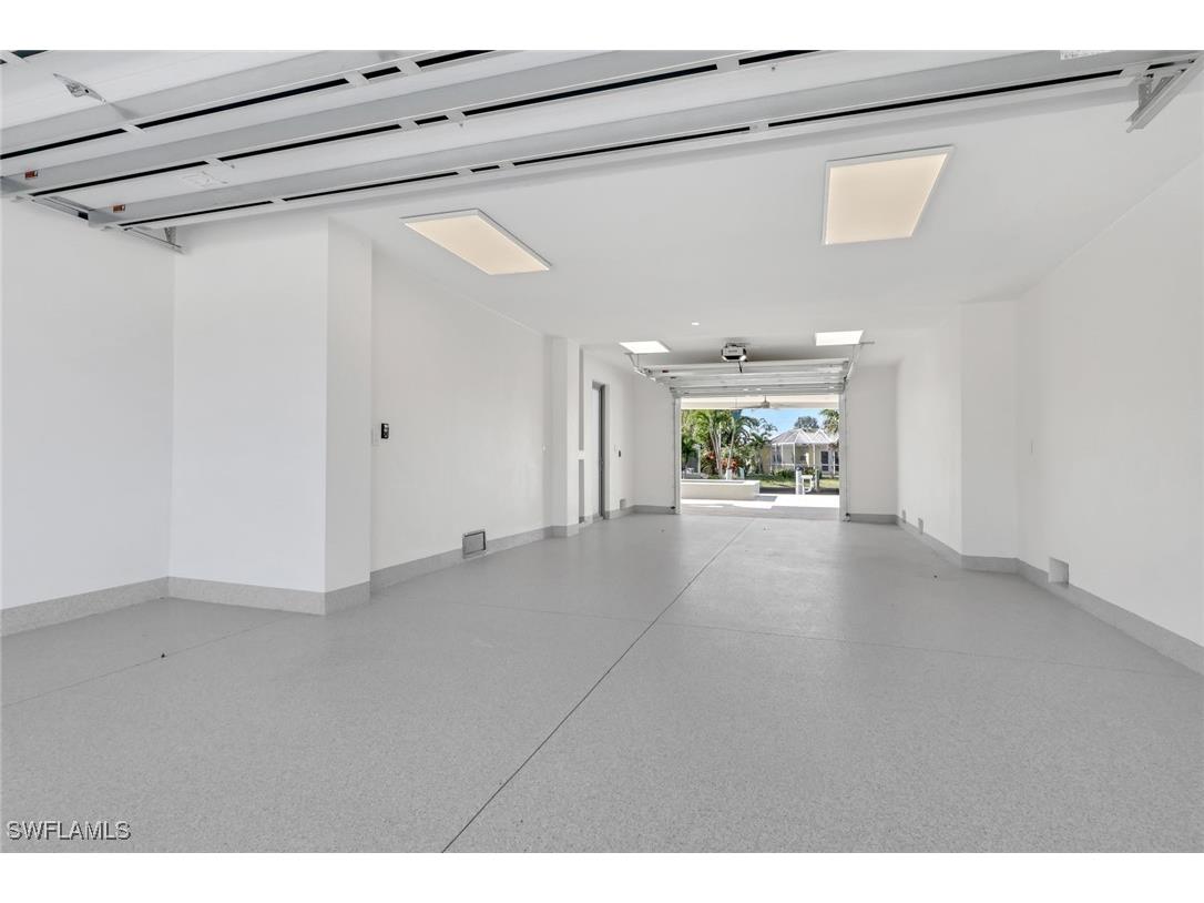 1798 Holiday Lane Naples FL 34104 226002946 image24