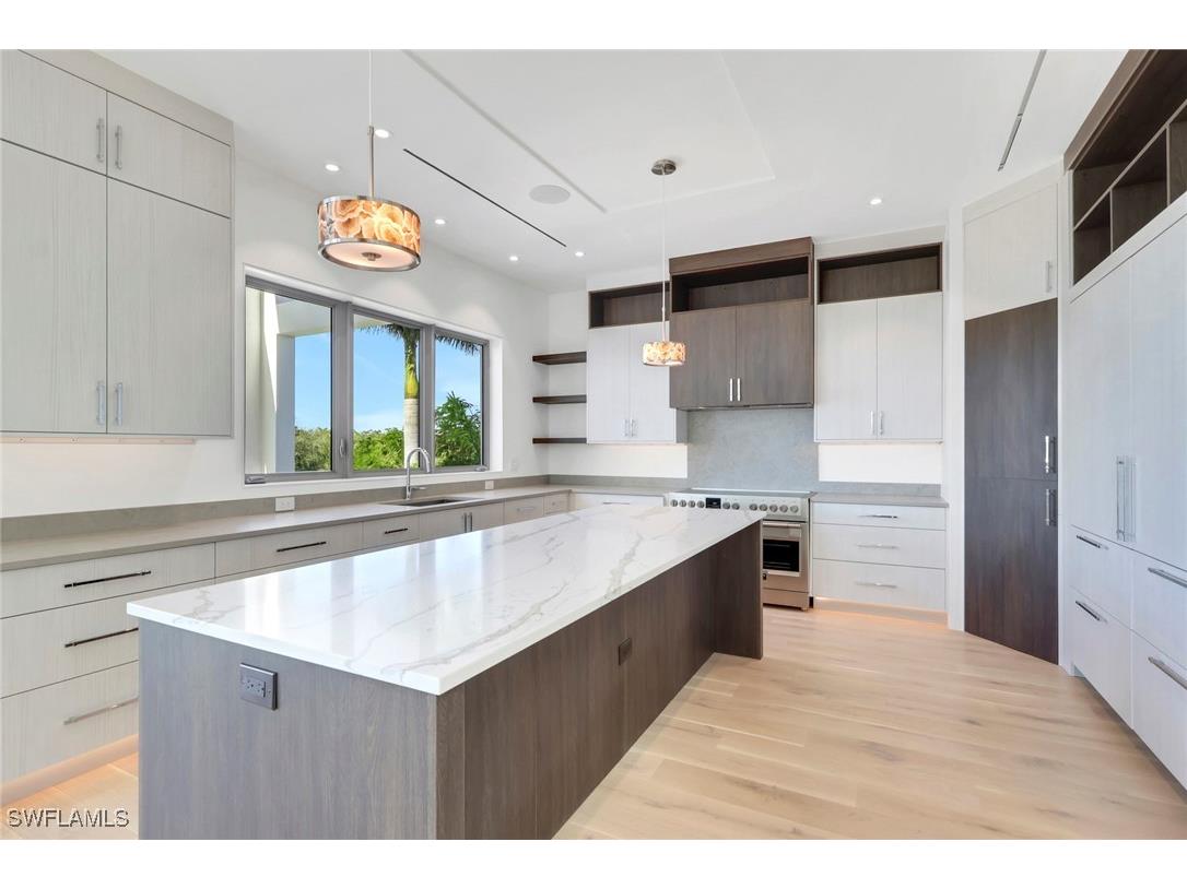 1798 Holiday Lane Naples FL 34104 226002946 image5