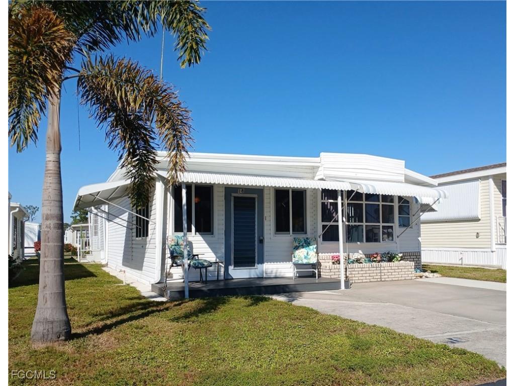 18 Fountain View Boulevard North Fort Myers FL 33903 2025020256 image1