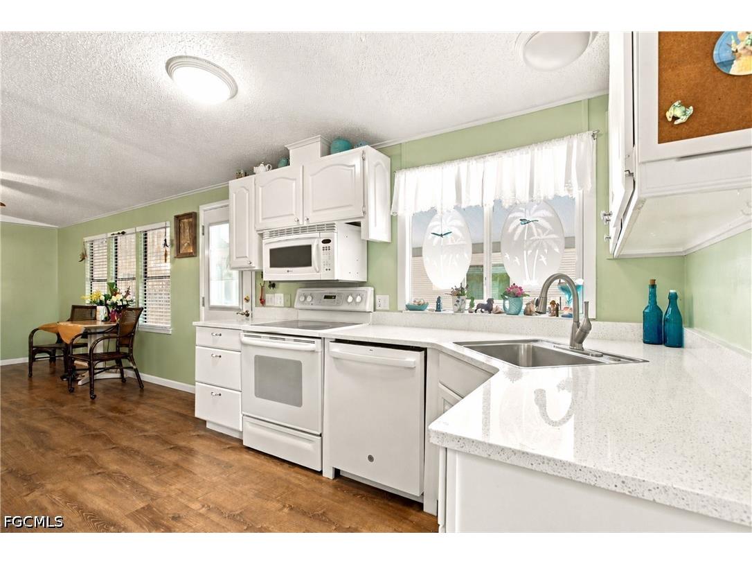 18 Grosbeak Lane #18 Naples FL 34114 2026030474 image21