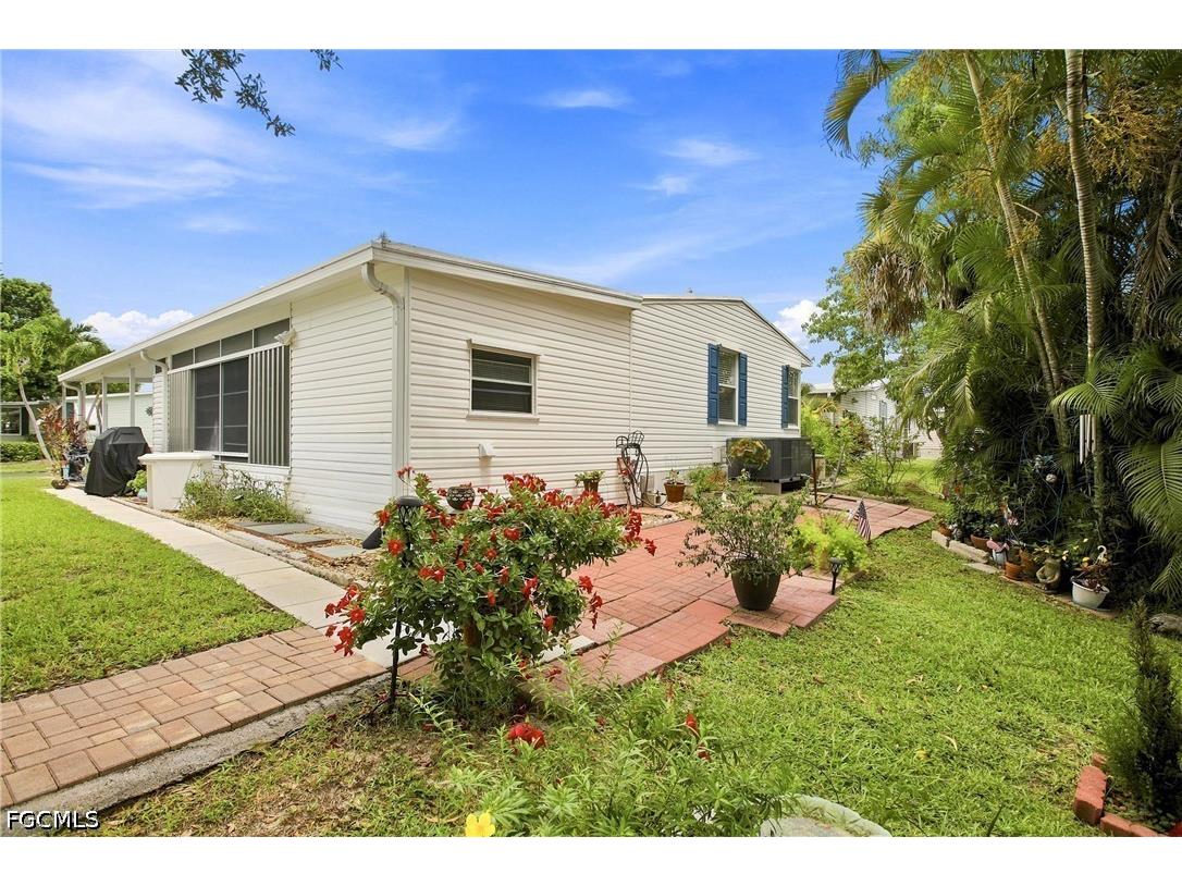 18 Grosbeak Lane #18 Naples FL 34114 2026030474 image38