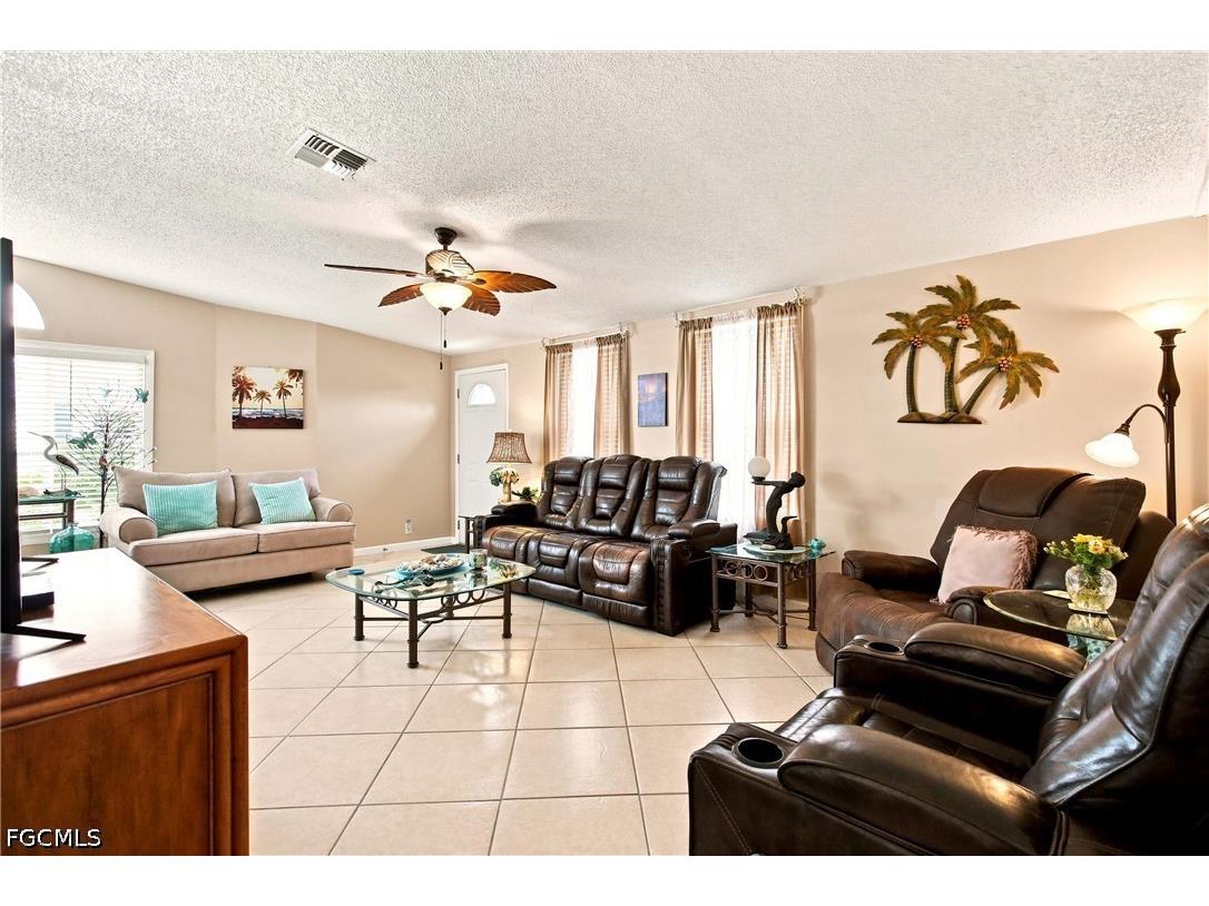 18 Grosbeak Lane #18 Naples FL 34114 2026030474 image6