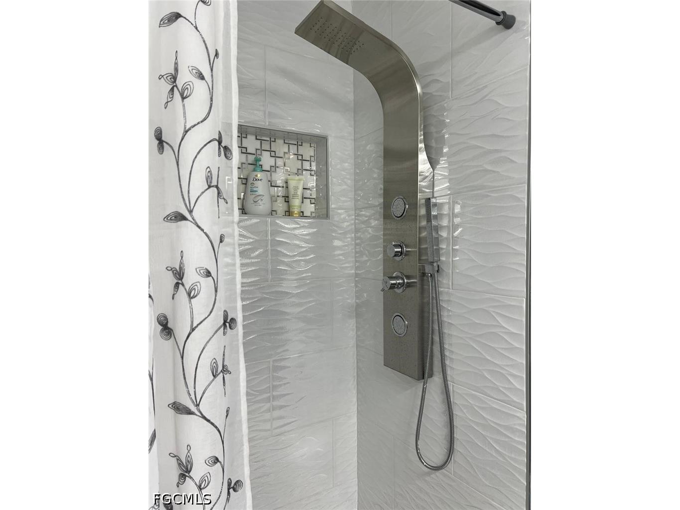 18 Hamlin Court Lehigh Acres FL 33936 2026016366 image23