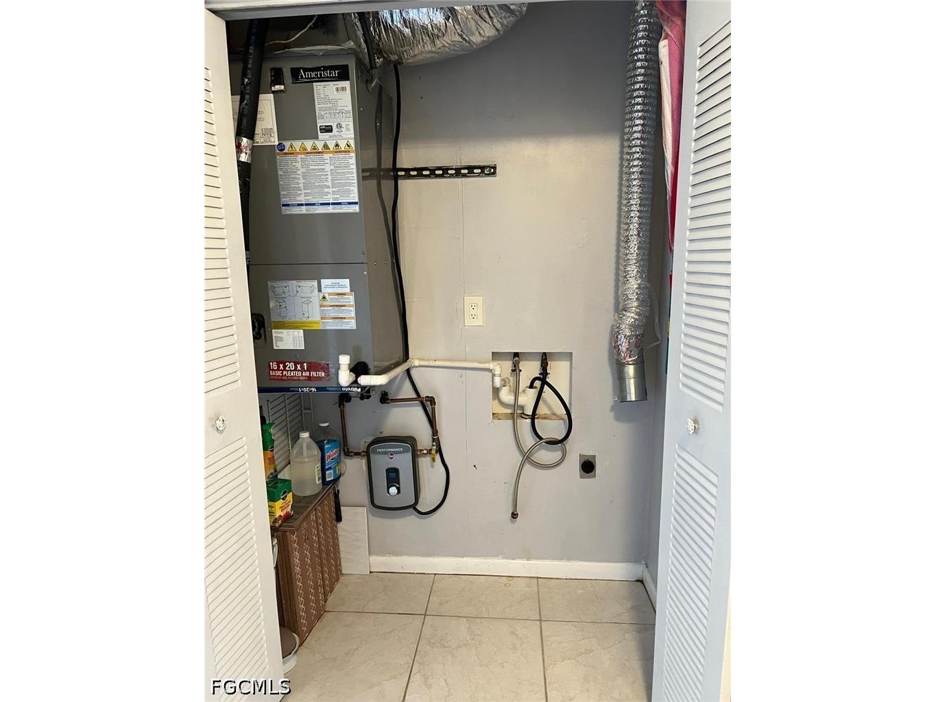 18 Hamlin Court Lehigh Acres FL 33936 2026016366 image35