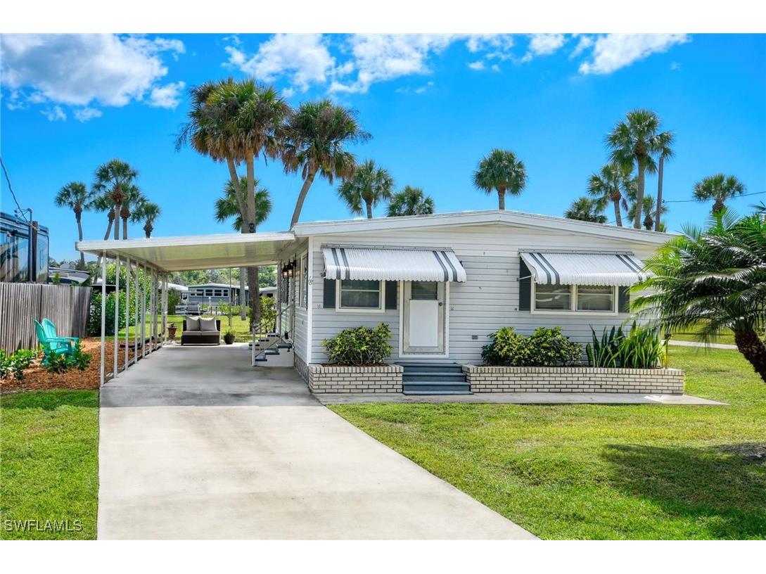 18 Henderson Drive Naples FL 34114 223023422 image1