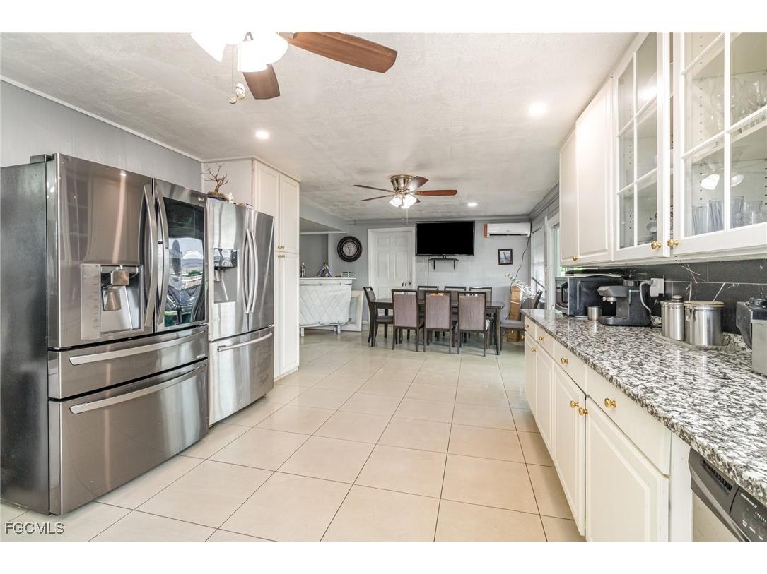 18 Illinois Road Lehigh Acres FL 33936 2025018368 image7