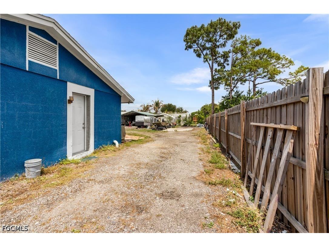 18 Illinois Road Lehigh Acres FL 33936 2026021486 image31