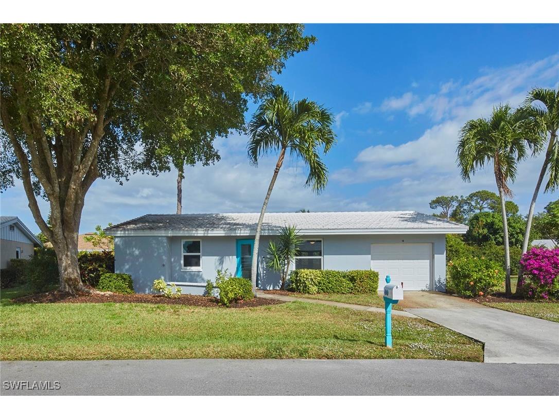 18 Lanai Circle Naples FL 34112 225085132 image1