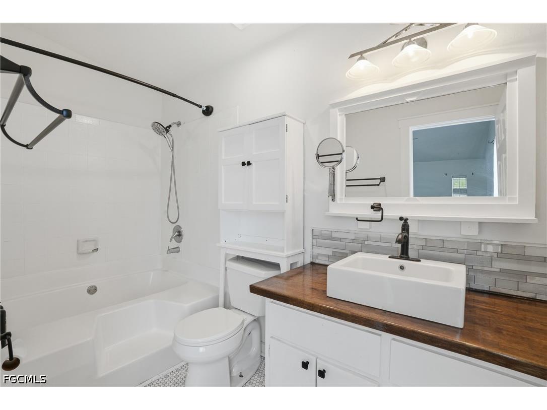 18 NW 26th Terrace Cape Coral FL 33993 2026022312 image19
