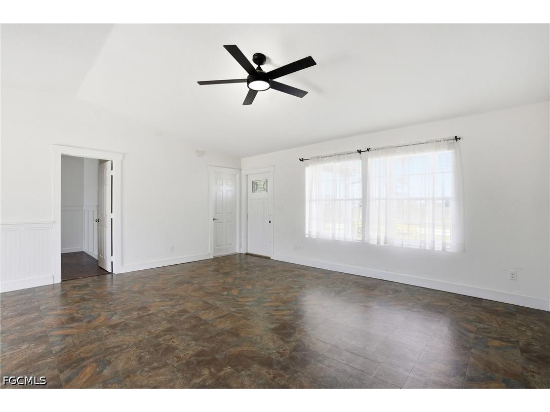 18 NW 26th Terrace Cape Coral FL 33993 2026019064 image6