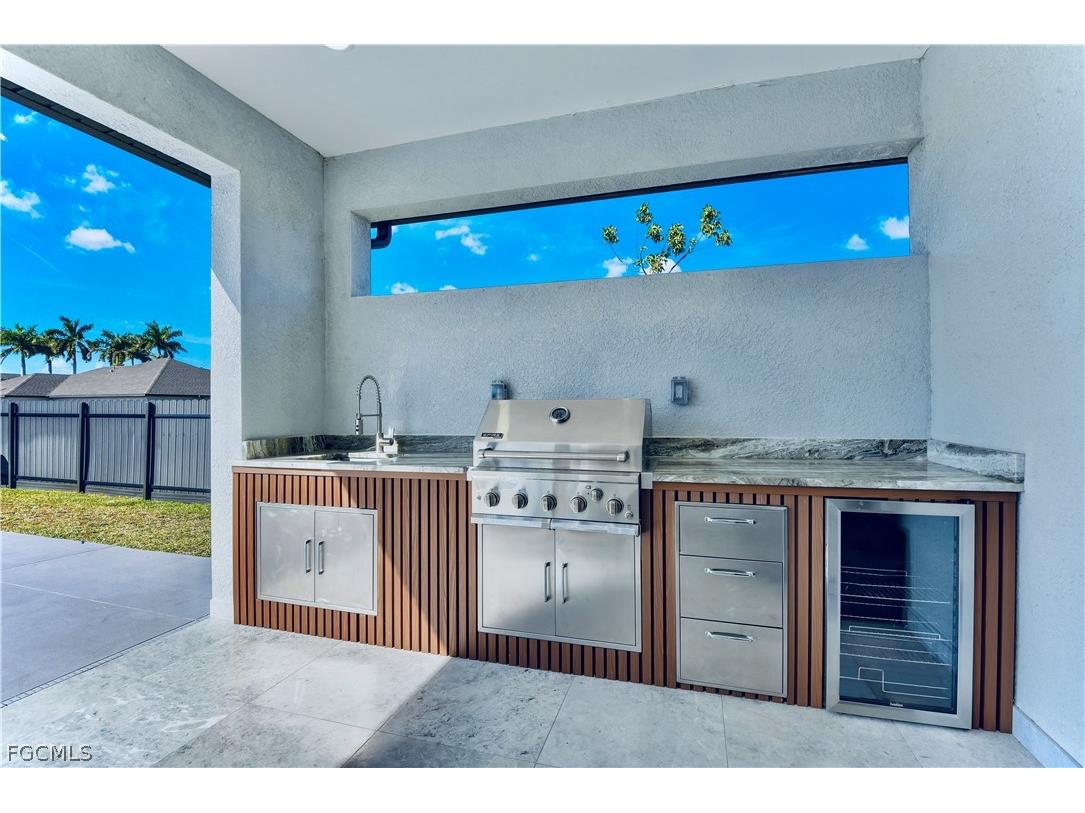 18 Nelson Road N Cape Coral FL 33993 2026006196 image5