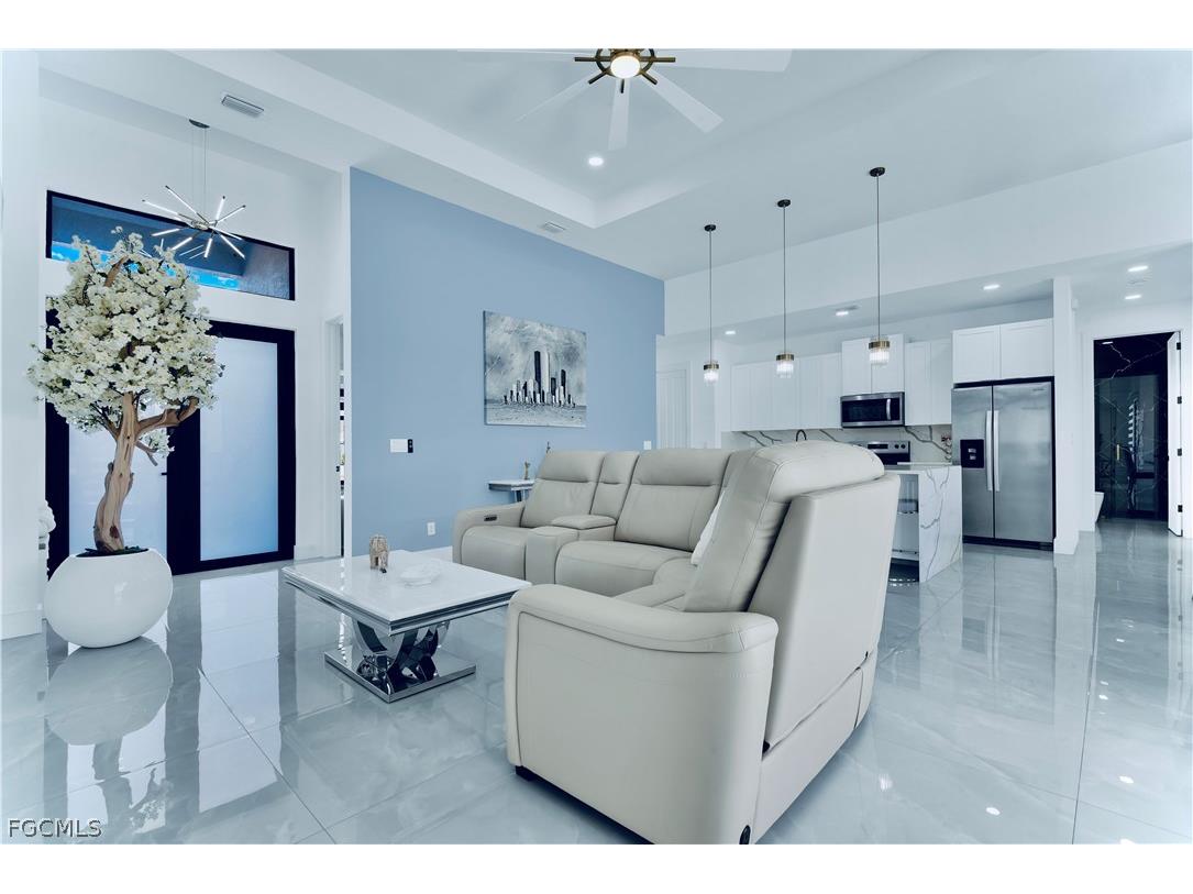 18 Nelson Road N Cape Coral FL 33993 2026006196 image7
