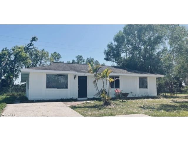 18 Roanoke Drive Fort Myers FL 33905 223040148 image1