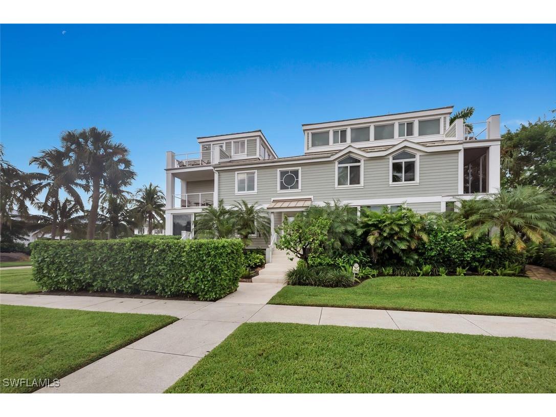 180 6th Avenue S #3 Naples FL 34102 225070069 image1