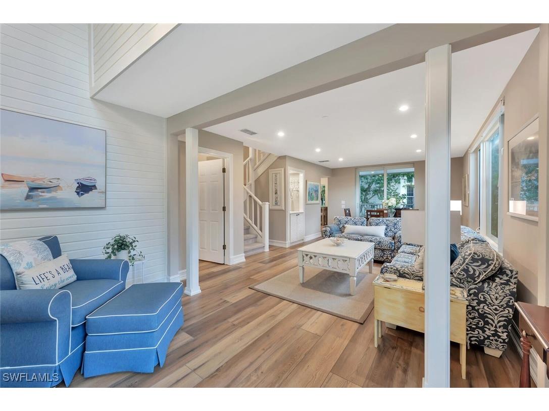 180 6th Avenue S #3 Naples FL 34102 225070069 image2