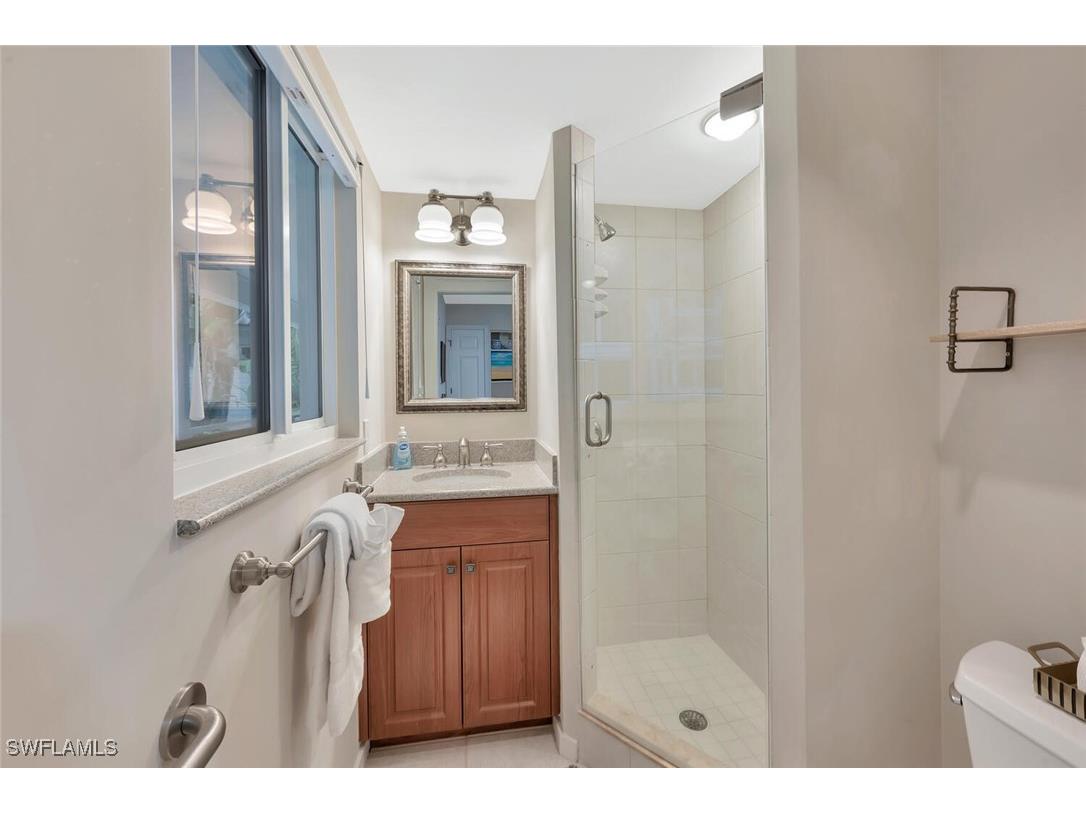 180 6th Avenue S #3 Naples FL 34102 225070069 image21