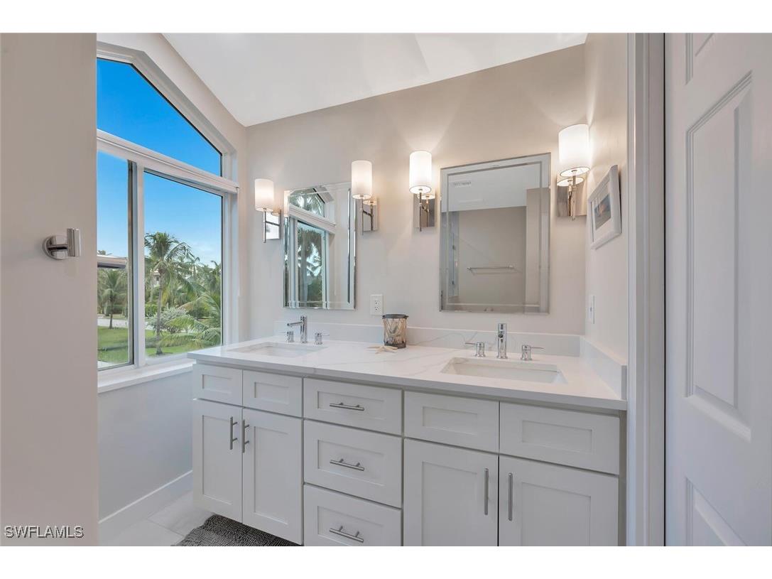 180 6th Avenue S #3 Naples FL 34102 225070069 image25