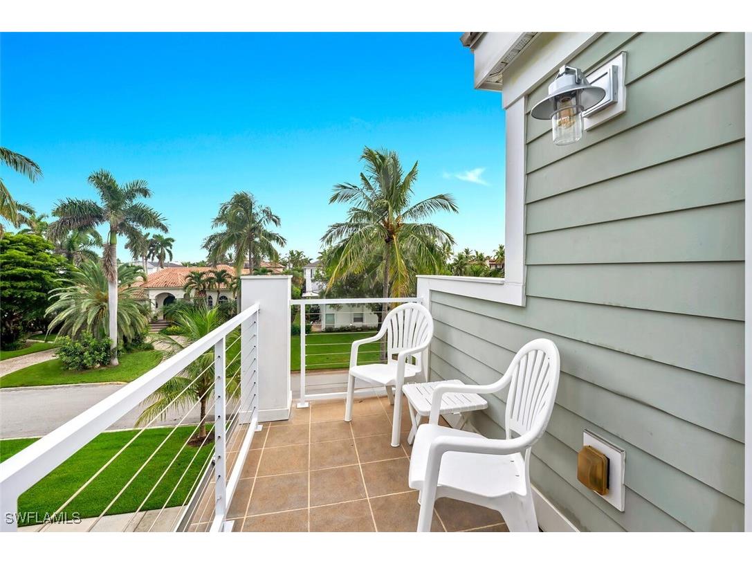 180 6th Avenue S #3 Naples FL 34102 225070069 image37