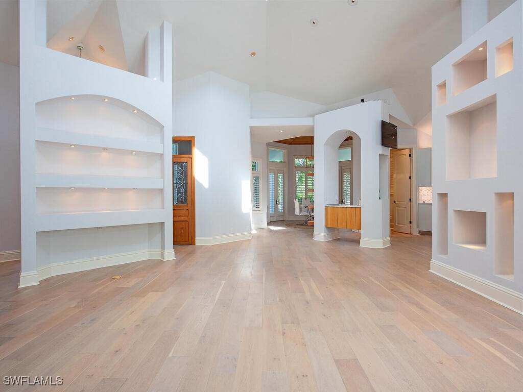 180 7th Avenue S Naples FL 34102 225072766 image6