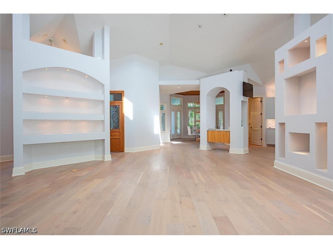 180 7th Avenue S Naples FL 34102 226019201 image6