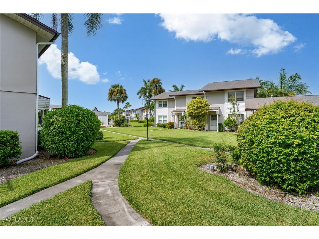 180 Cypress Way E #B212 Naples FL 34110 225067709 image36
