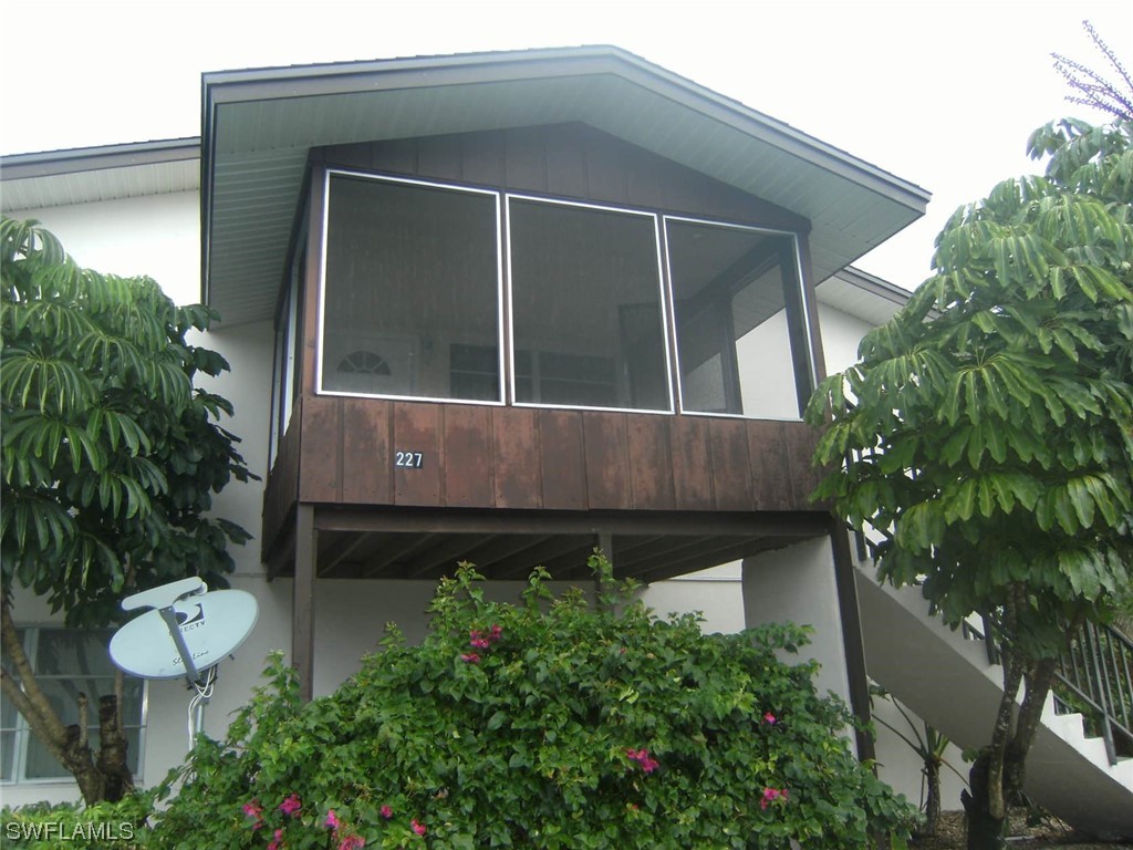 180 Cypress Way E #E227 Naples FL 34110 223028072 image1