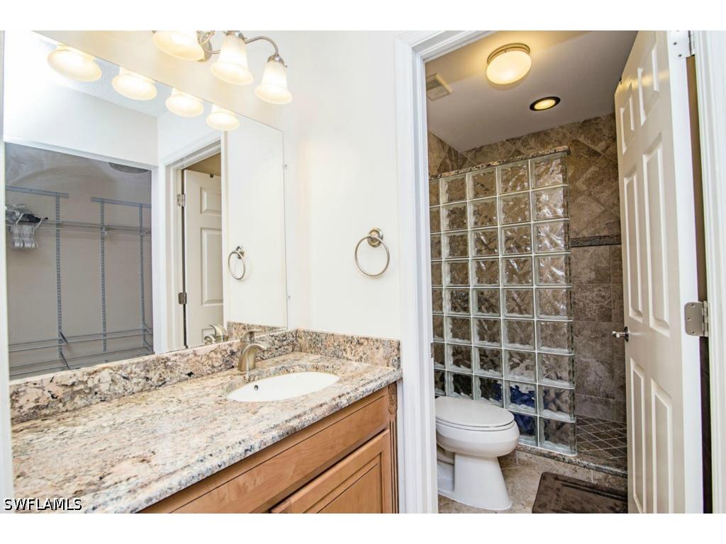 180 Furse Lakes Circle #E8 Naples FL 34104 226016637 image10