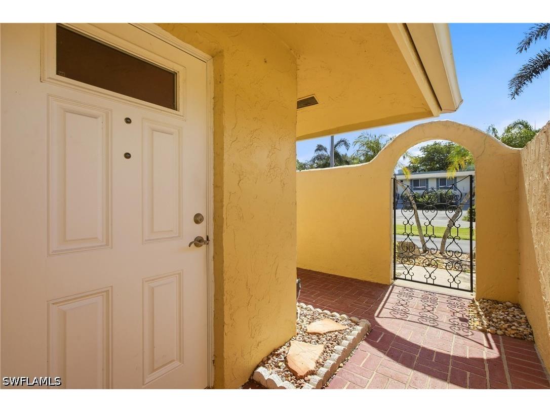 180 Harrison Road #3 Naples FL 34112 226024918 image5