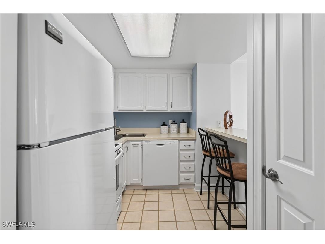 180 Seaview Court #1002 Marco Island FL 34145 225073262 image18