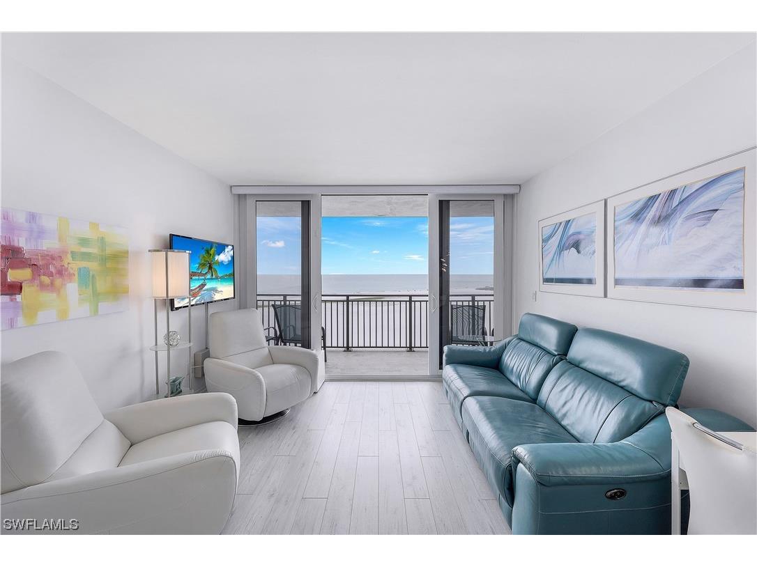 180 Seaview Court #1015 Marco Island FL 34145 223073025 image1