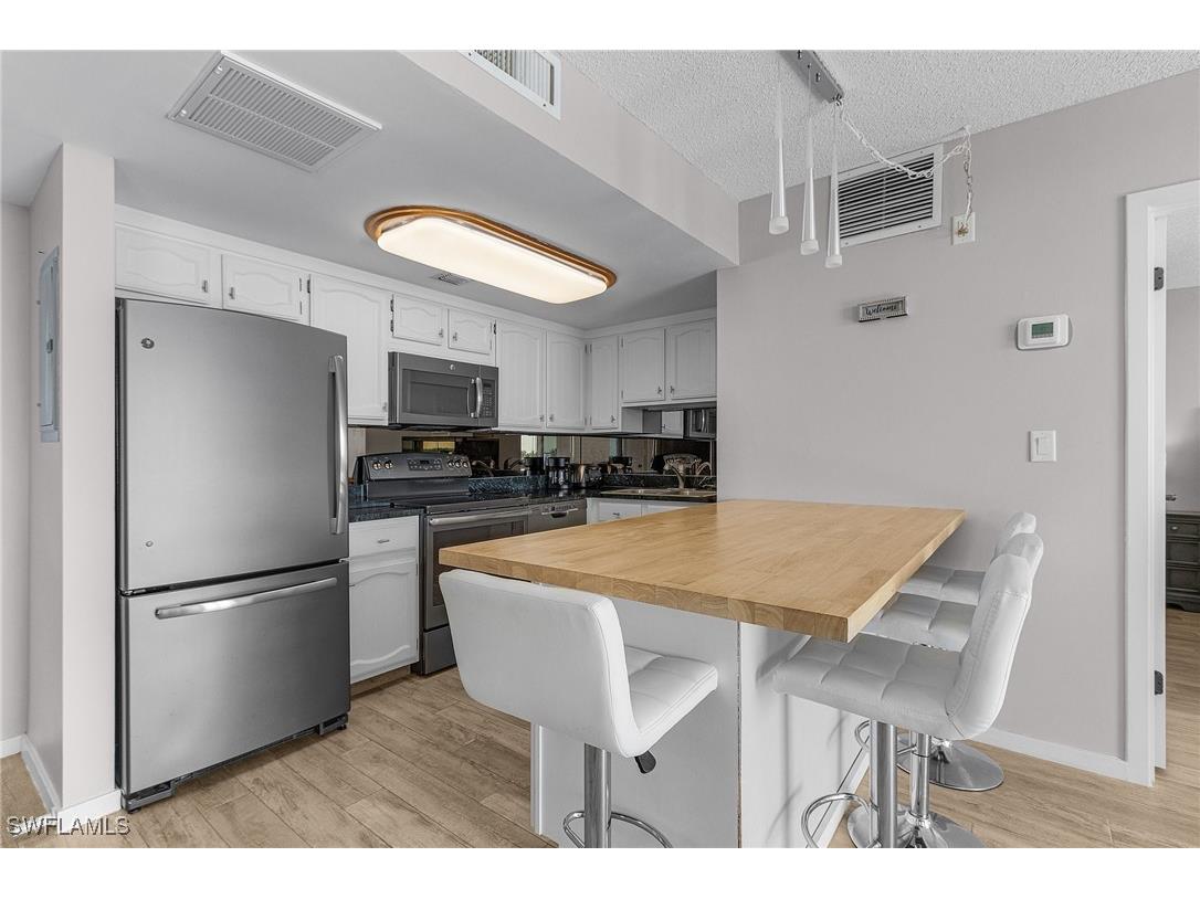 180 Seaview Court #612 Marco Island FL 34145 225060643 image6