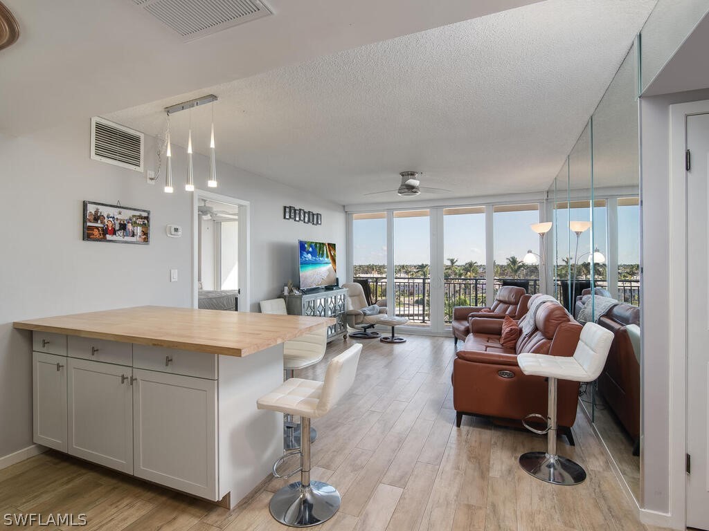 180 Seaview Court #612 Marco Island FL 34145 226010538 image2