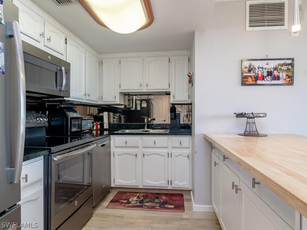 180 Seaview Court #612 Marco Island FL 34145 226010538 image4