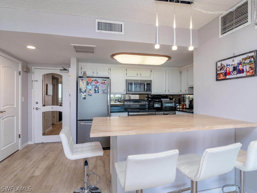 180 Seaview Court #612 Marco Island FL 34145 226010538 image5