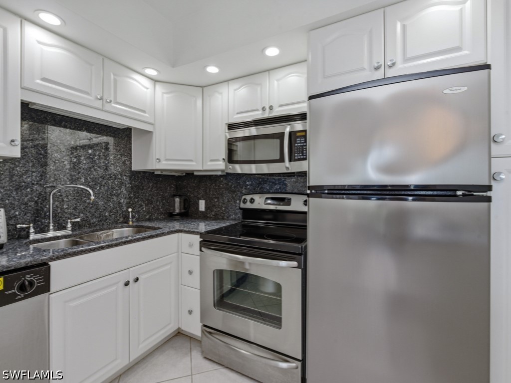 180 Seaview Court #706 Marco Island FL 34145 226015812 image10