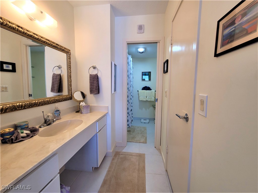 180 Seaview Court #714 Marco Island FL 34145 225071869 image12