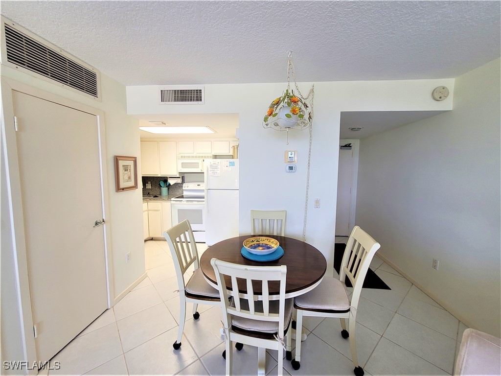 180 Seaview Court #714 Marco Island FL 34145 225071869 image2